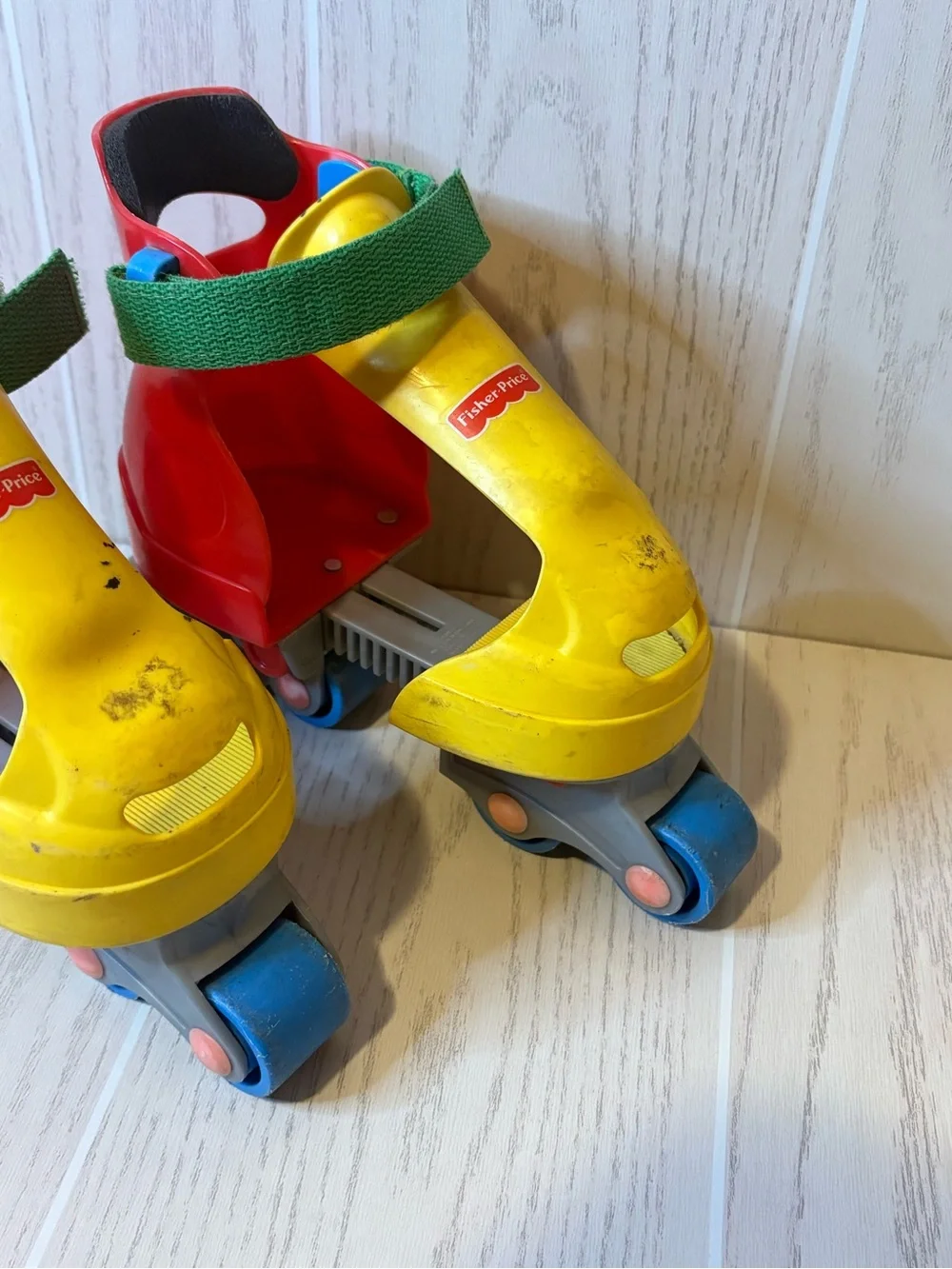 Vintage 1984 Fisher Price 1-2-3 Grow With Me Roller Skates Blades Adjustable